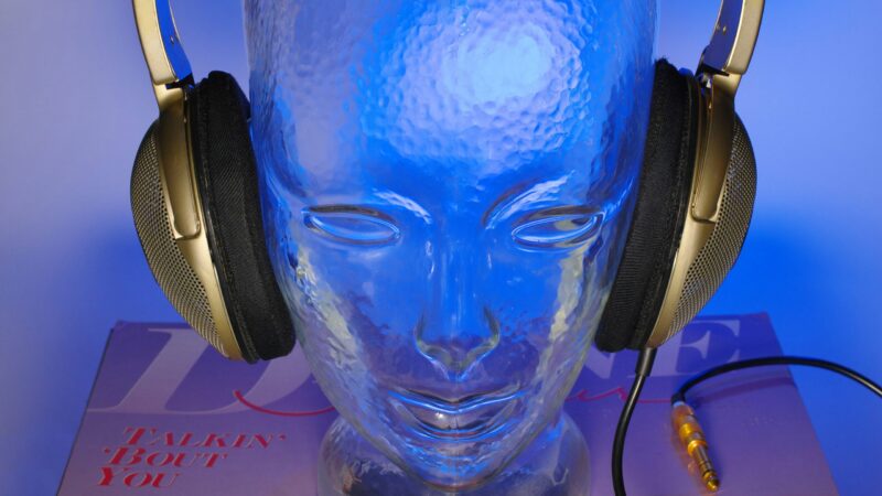 Muzyka 2026: Ukryte trendy, mroczny ambient i luty w klubach