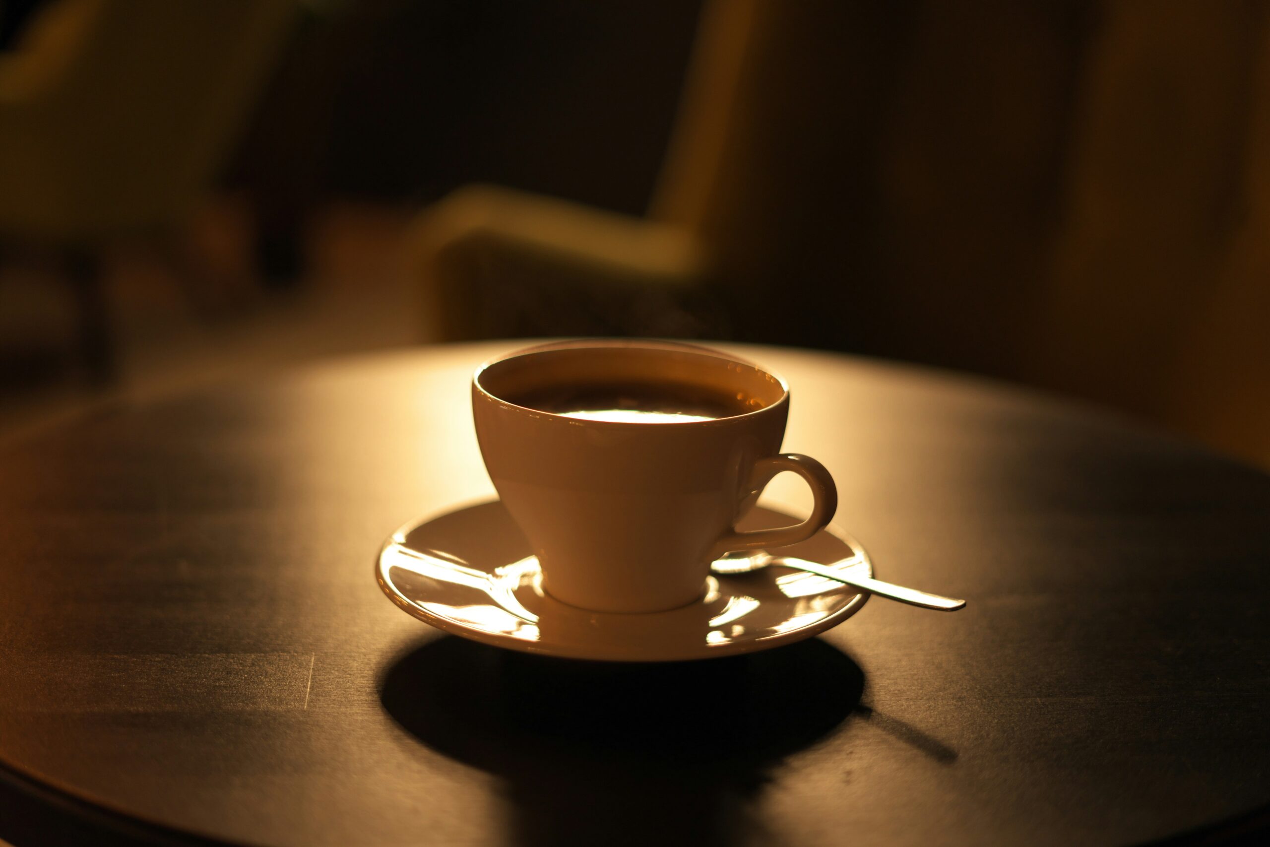 Kawa po 30 złotych? Nowy podatek uderza w kawiarnie