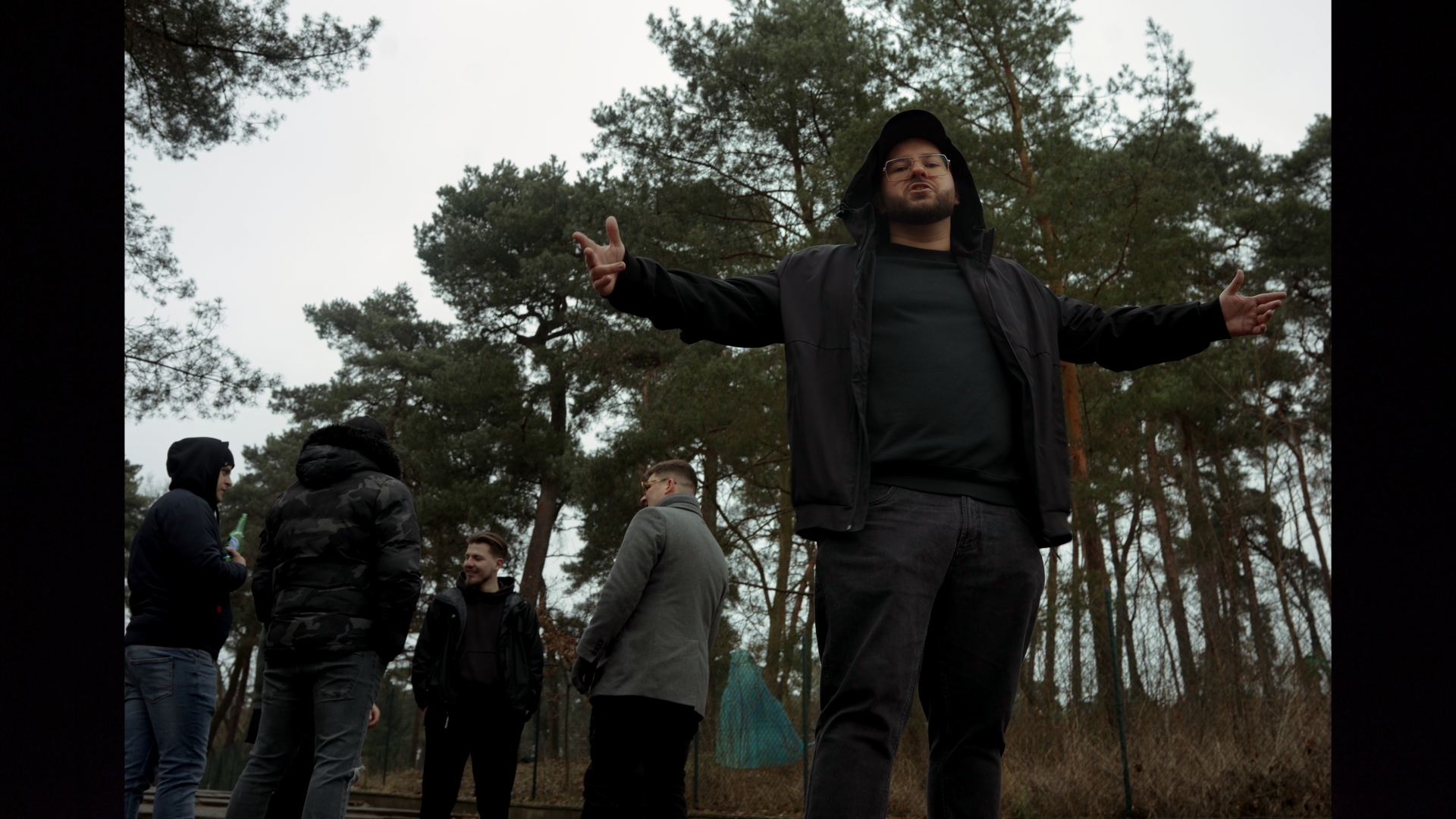 Karaś debiutuje singlem „1996”. Szczera spowiedź rapera