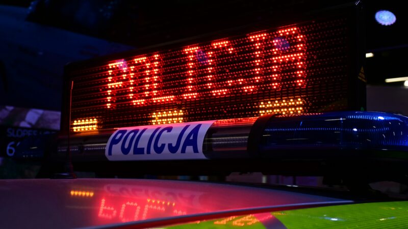 Pilne ostrzeżenie policji: Nowa metoda oszustów czyści konta